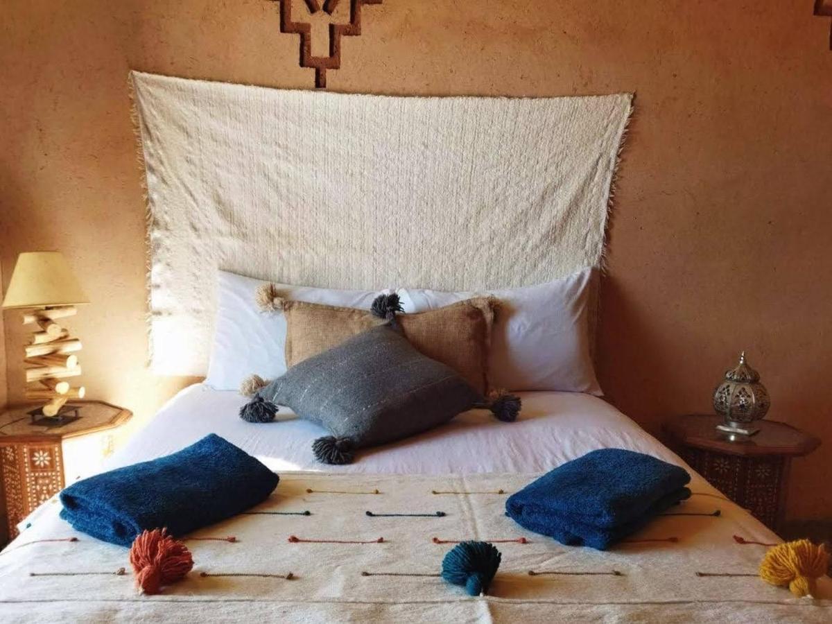 Maison D'Hotes Izza Kelaat-M'Gouna Exterior foto