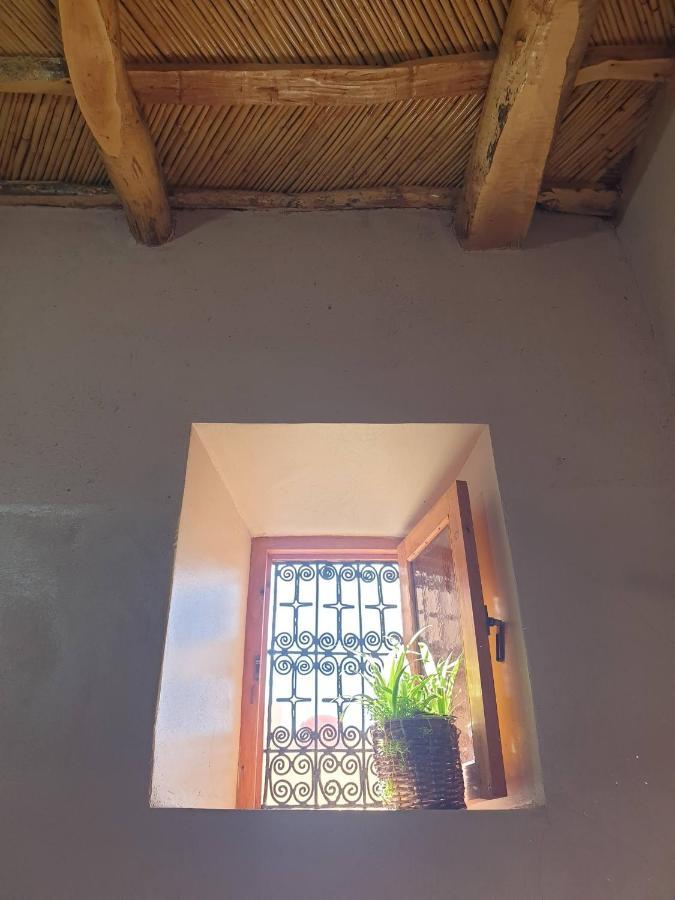 Maison D'Hotes Izza Kelaat-M'Gouna Exterior foto